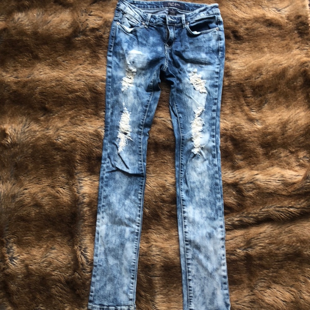 Earl Jeans distressed skinny jeans